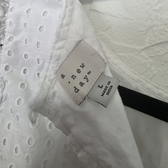 A New Day Target Emroidered White Top Size Large - Picture 7 of 12
